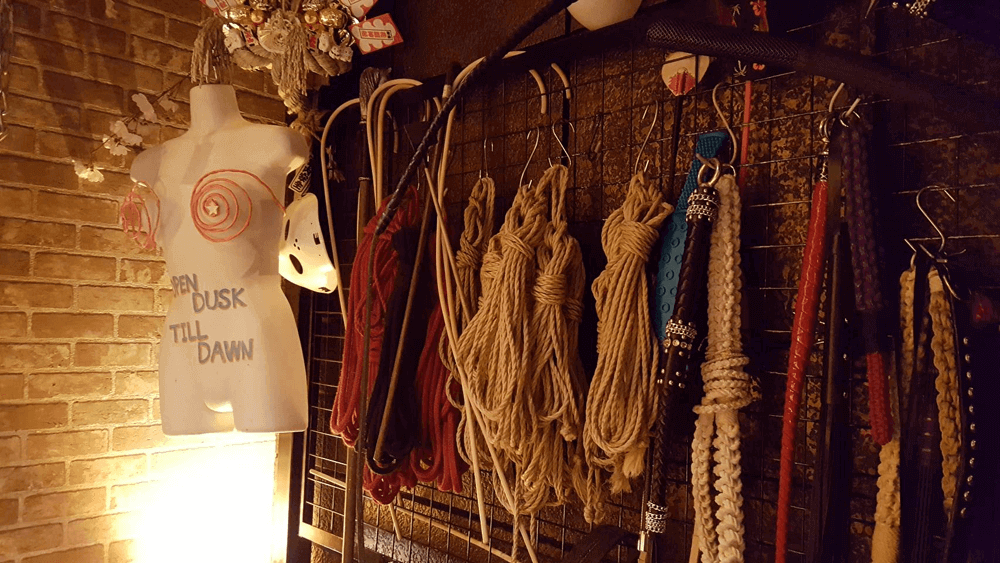 SMバー店内にある遊び道具